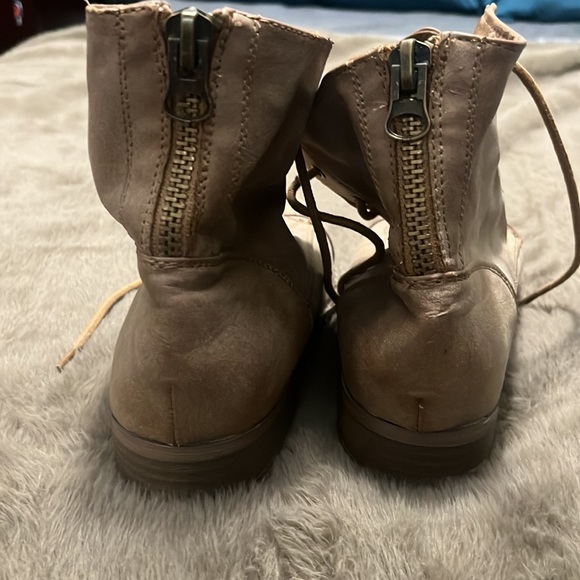 Women’s combat boots - Picture 3 of 7